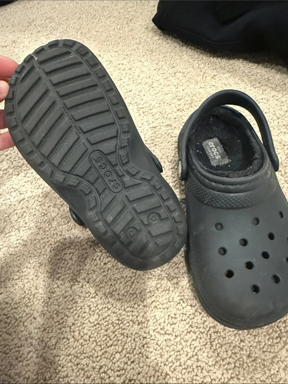 CROCS Kids Classic Fuzzy Lined Clog in Black